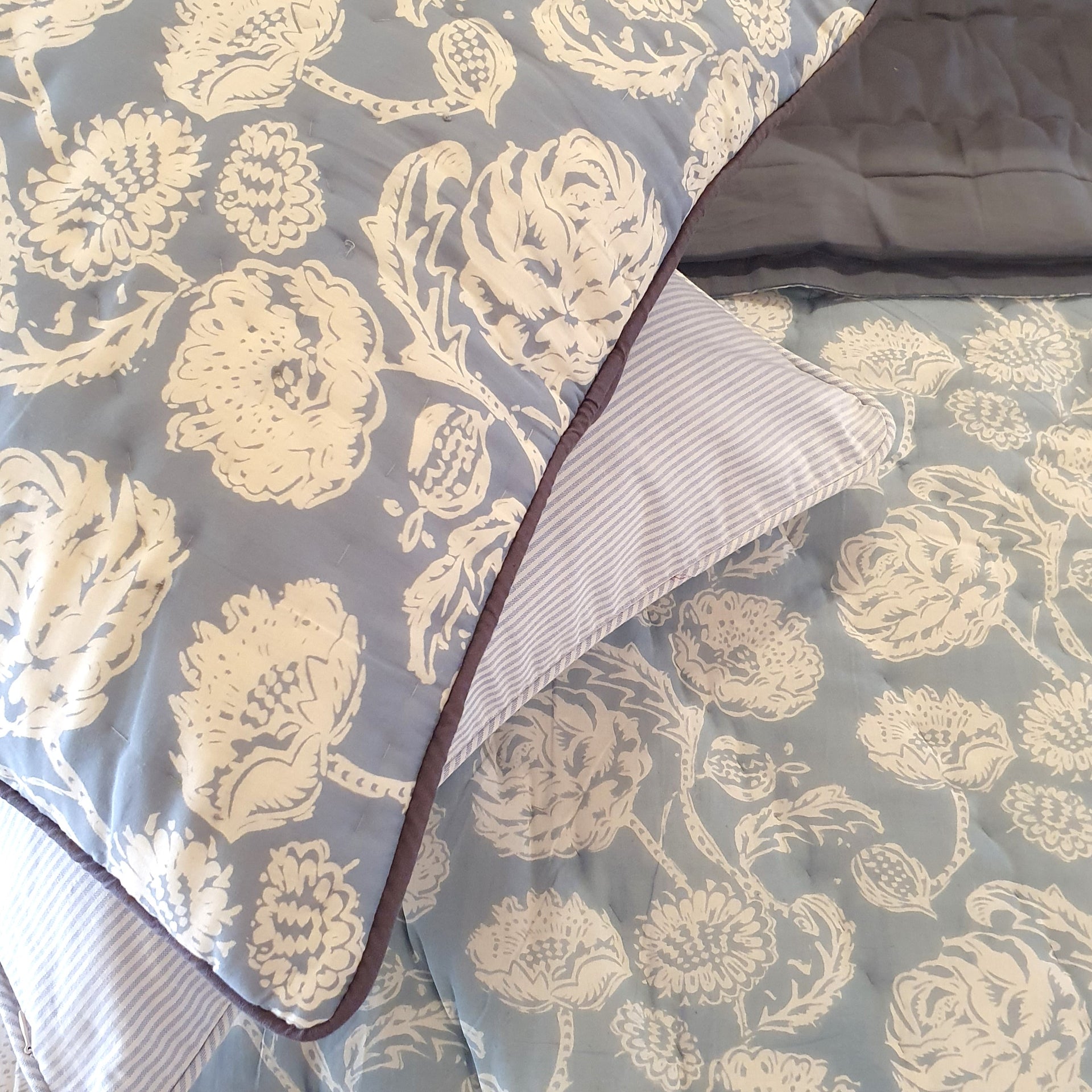 Farmhouse Blue Quilted Cushion Cover | 50cm x 50cm