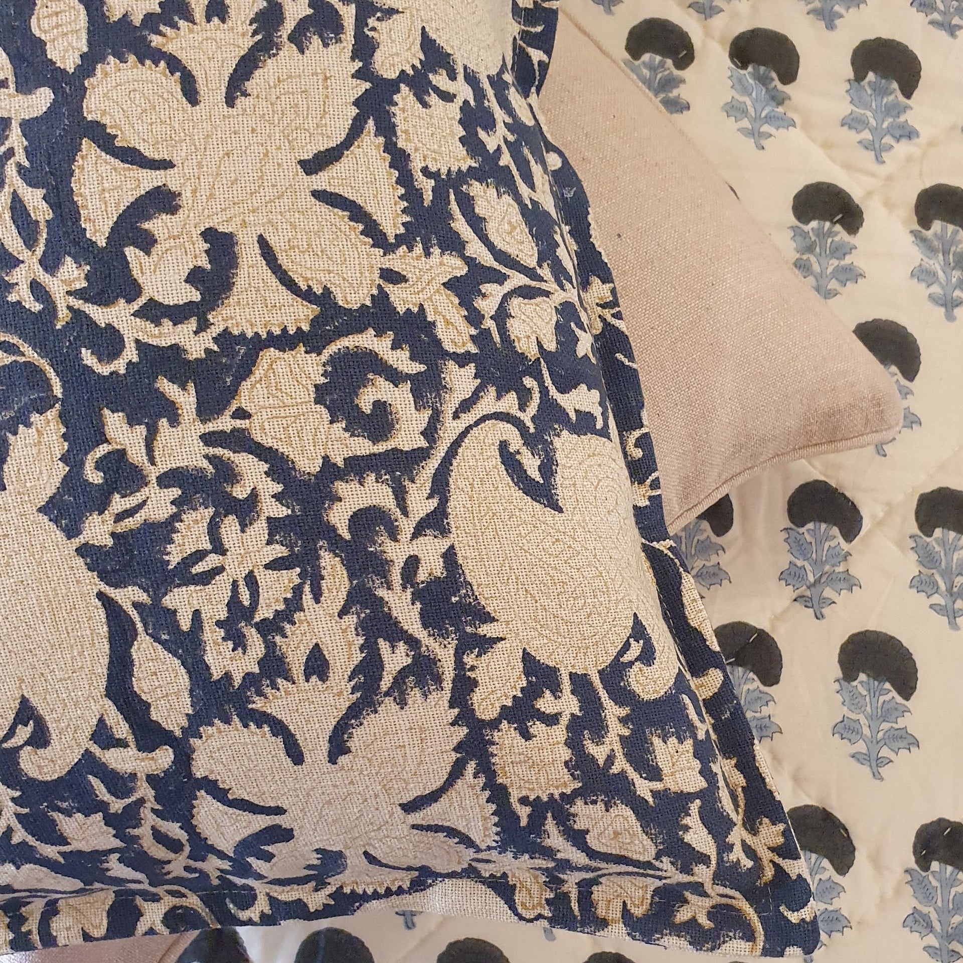 Indigo Jaal Quilted Bedspread | 220x270cm Cotton Quilt