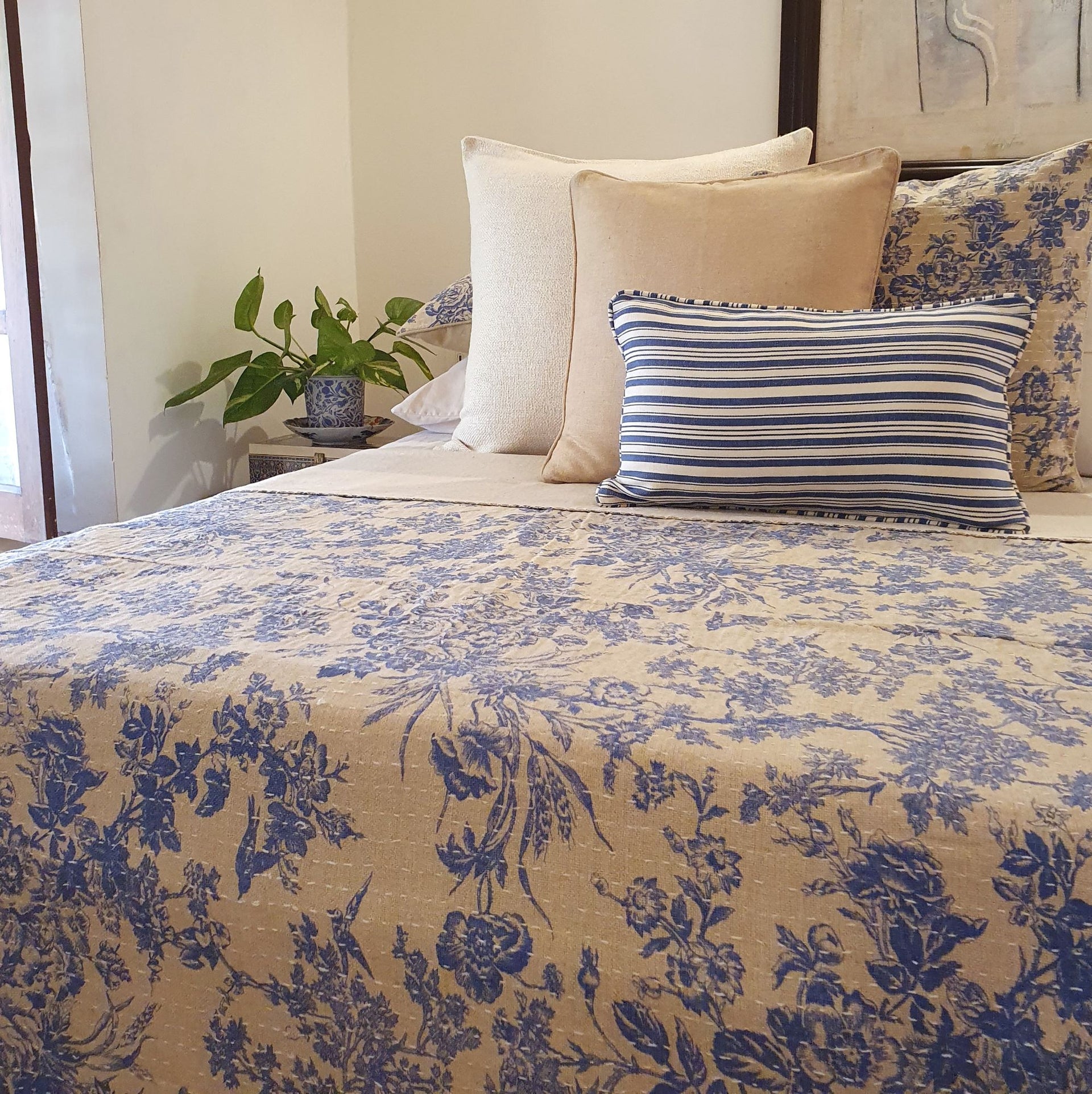 Cote dÁzure Kantha Bedspread| 220cm x 270cm