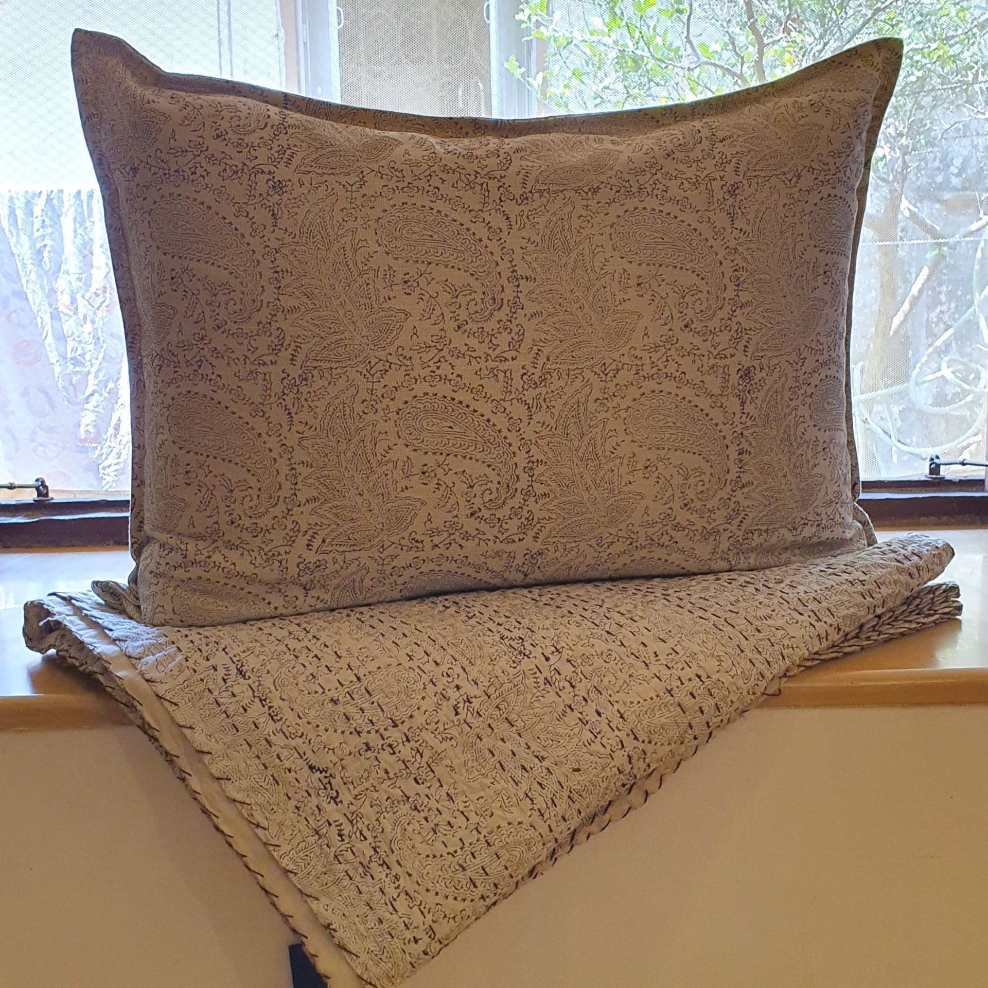 Jaipur Kantha Coverlet | Lightweight 220x270cm Summer Bedspread