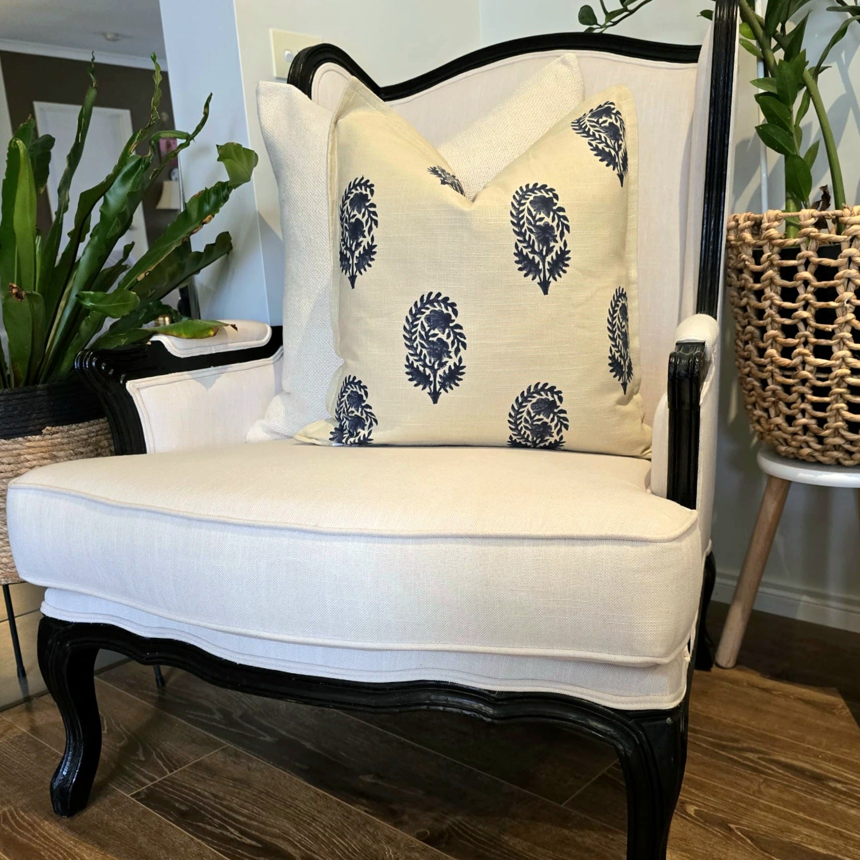 Mughal Aam Cushion Cover | Indian Cushion Covers 50×50 cm | 100% Cotton