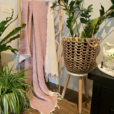 Parisian Elegance Rose Handmade Throw | 120x170cm Luxury Cotton Blanket