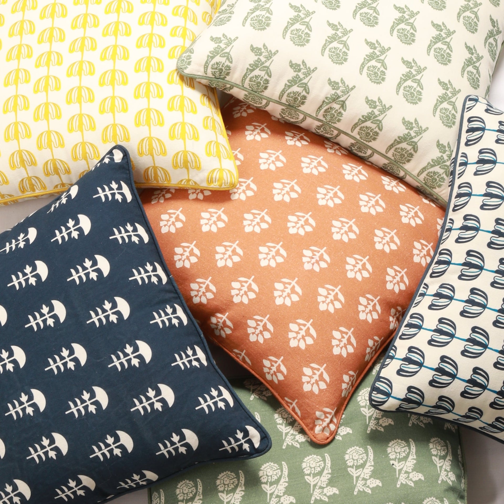 Gardenia Decorative Cushion Cover | 50cm x 50cm