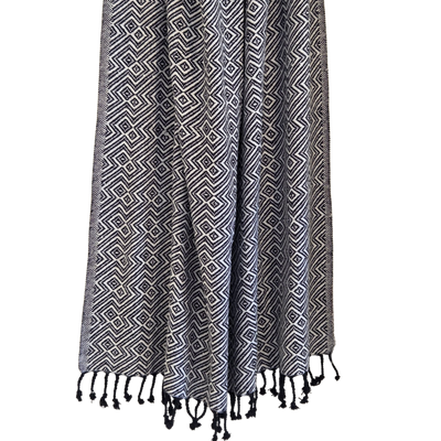 Black and White Geometrical Throw Rug | 120x170cm Throw Blanket