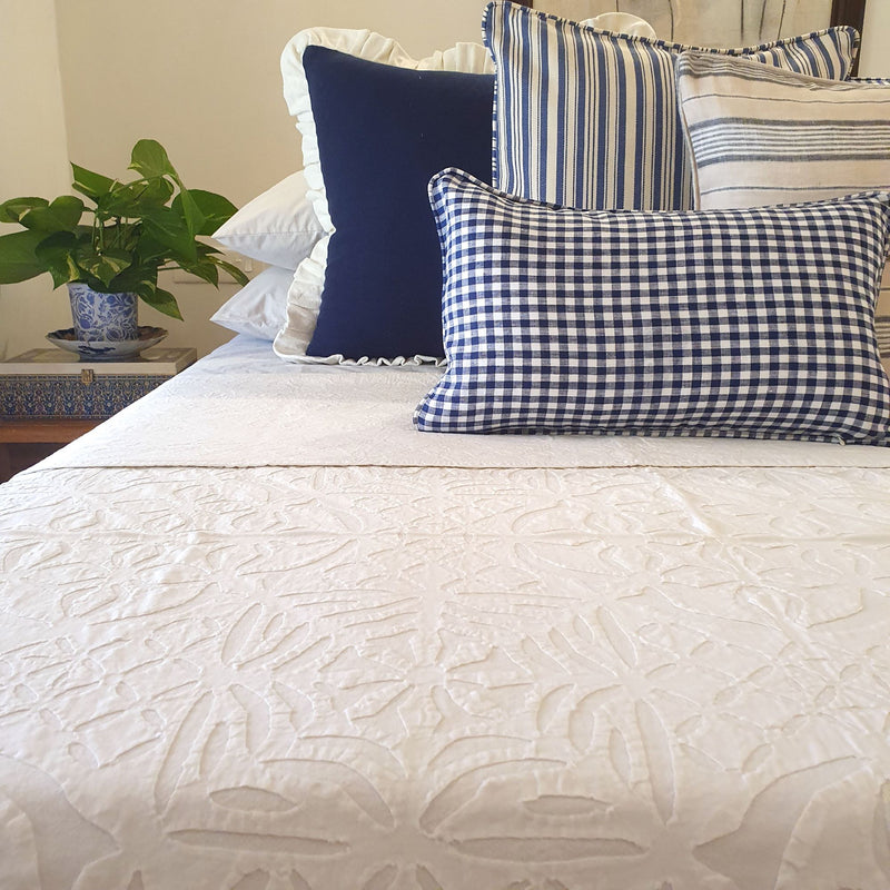 Homestead White Applique Bedcover