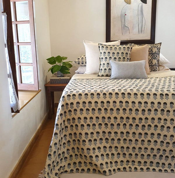 Blue Marigold Quilted Bedspread | 220x270cm Cotton Quilt