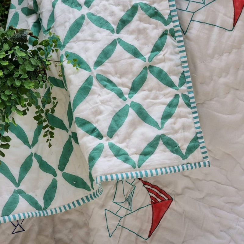 Pretty Kites - GOTS Certified Organic Cotton Reversible Baby Quilt