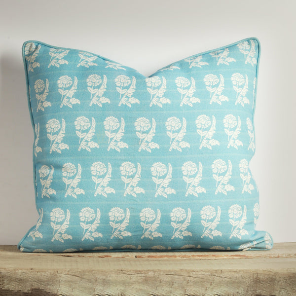 Blue Carnation Decorative Cushion Cover | Blue carnation 50x50 cm – 100% cotton